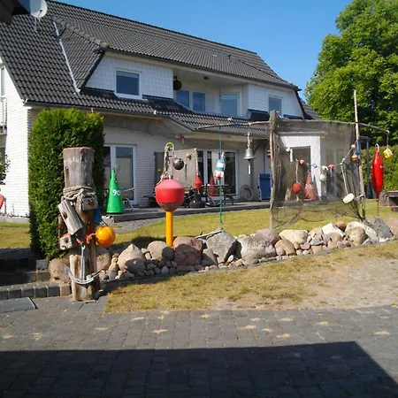 Ferienhaus In Mit Eigener Terrasse Semesterbostad
