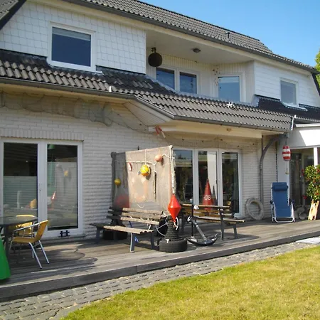Ferienhaus In Mit Eigener Terrasse *