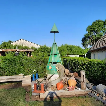 Ferienhaus In Mit Eigener Terrasse * Dierhagen